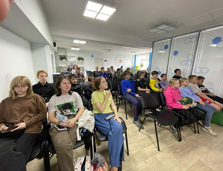 «Друзья мои, прекрасен наш союз!» лагерь «Алые паруса».