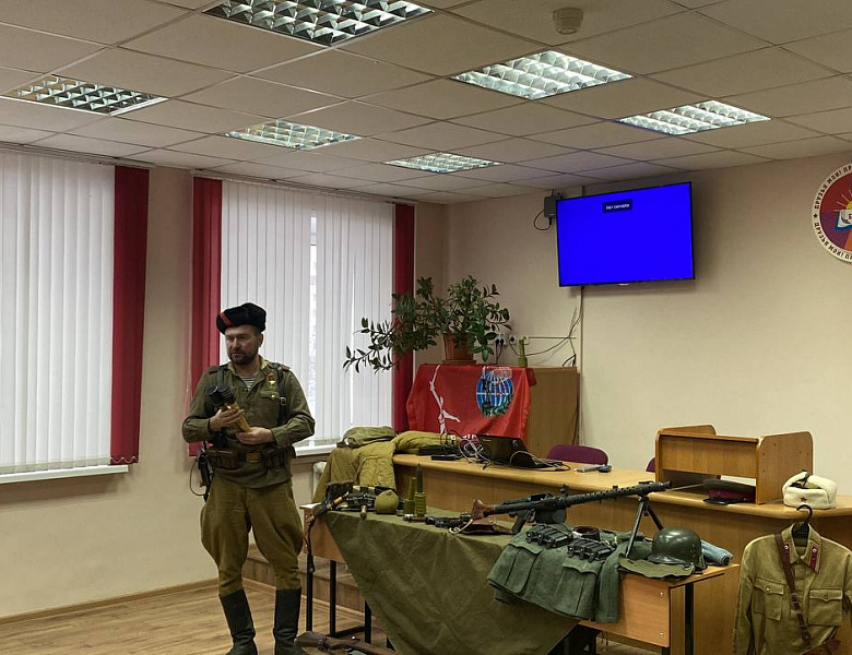 Урок Мужества, посвященный дню Героев Отечества